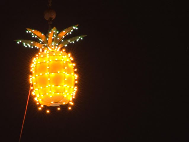 pineapple drop for new years